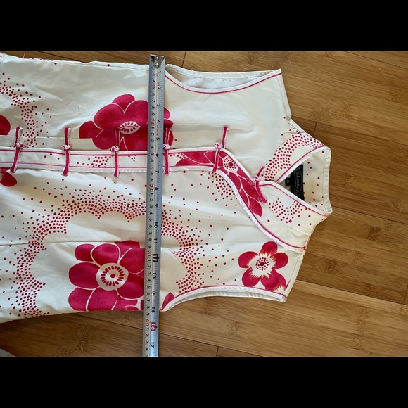 Unique Vest in qi pao/cheongsam style. Minimal wear. - Picture 7 of 8